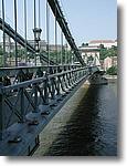 The Chain Bridge (L�nchid)