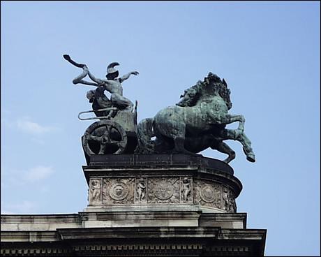 Statue of Heroes II.