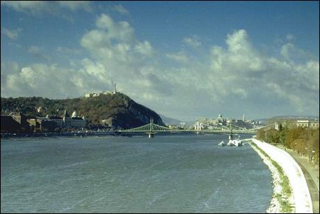 Szabadsag Bridge and Hotel Gellert